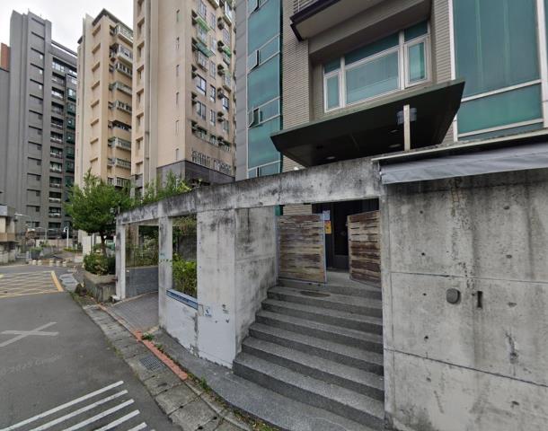 台北士林法拍大樓-2