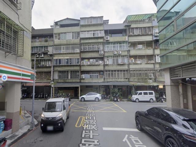 台北信義區公寓法拍-1