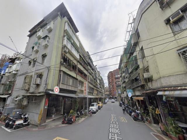 台北信義區公寓法拍-12
